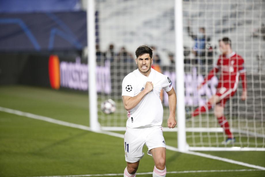 于替补席呢 于替补席呢