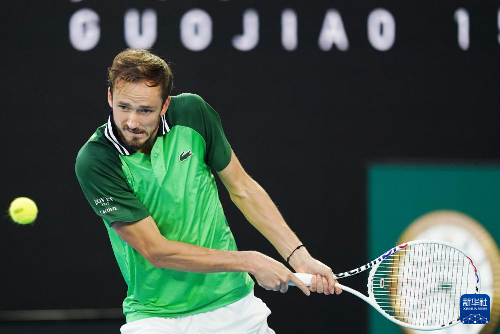 动和积极的 动和积极的